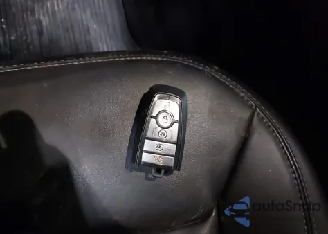 2023 Ford Explorer Xlt from USA, damaged, VIN 1FMSK8DH1PGA15606